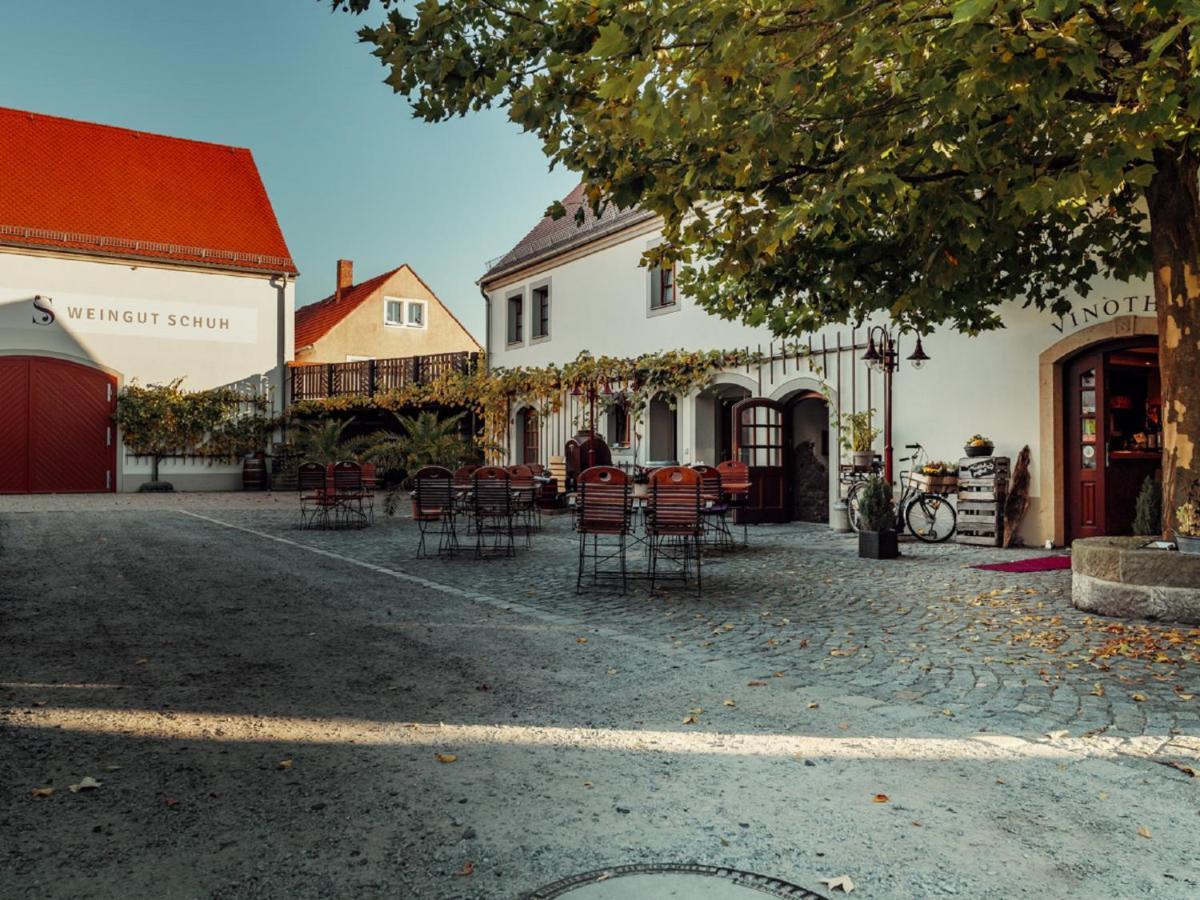 Weingut Schuh - Pension Zur Bosel คอสวิช ภายนอก รูปภาพ